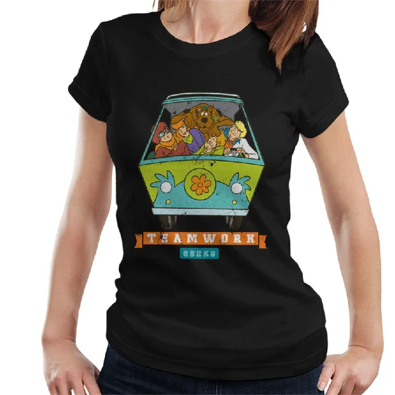 Scooby Doo Sports Teamwork Geeks Women's T-Shirt Asymmetrical Pockets Print