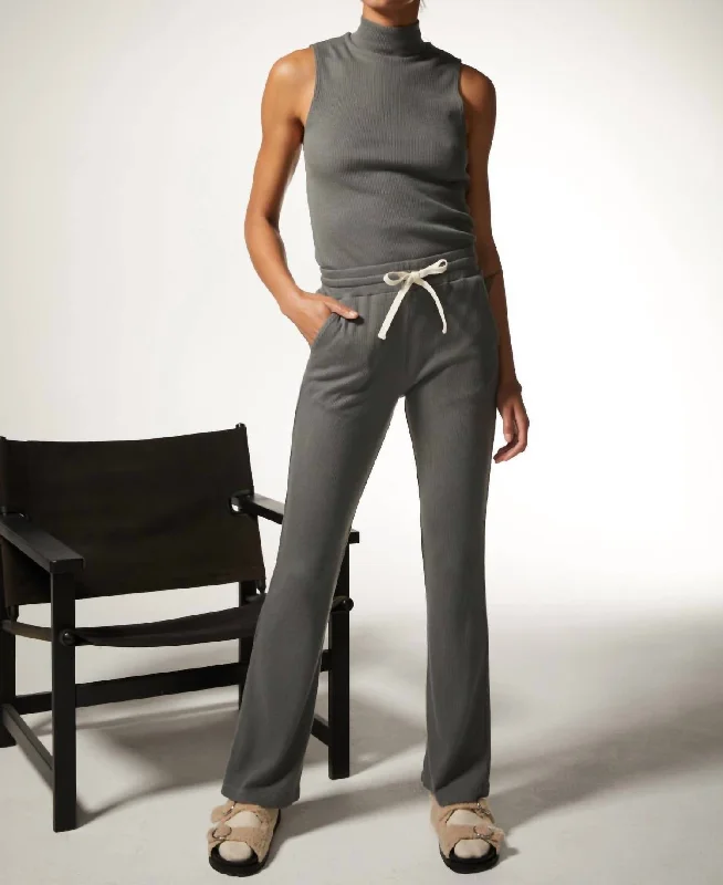 Rib Around Town Pant In Grey Fashionable Sporty Pants