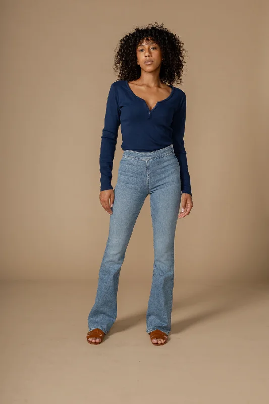 Lark Bootcut Pull On Pant || Boulevard Casual Yoga Pants