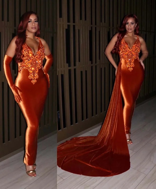 Luxury Long V-neck Sleeveless Mermaid Prom Dress With Train