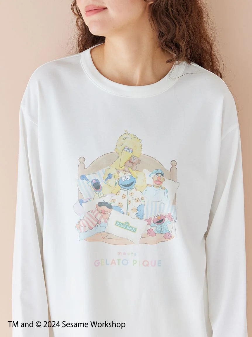 【SESAME STREET】 【UNISEX】One-point Pullover Faux Fur Trim