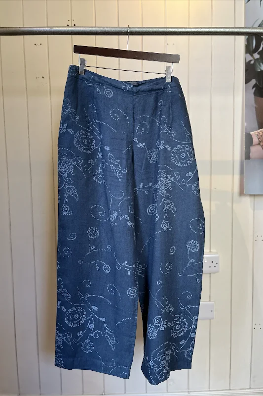 Re-Wear Oska Lagoon Blue Batik Floral Print Linen Trousers Trousers Trousers Formal