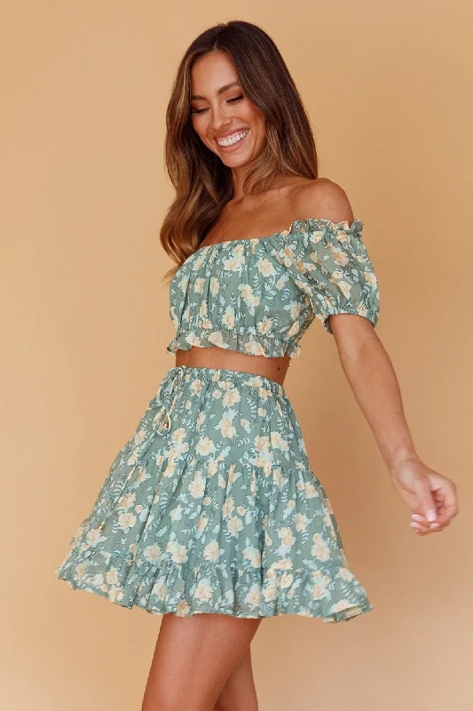 Archana Puff Sleeve Crop Top Floral Green Zippered Front Buttoned Front Snap Front