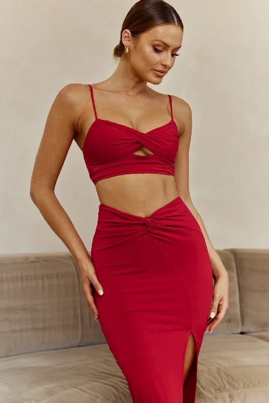 One Night Only Twist Bust Cami Strap Crop Top Wine Front Pockets Side Pockets Patch Pockets