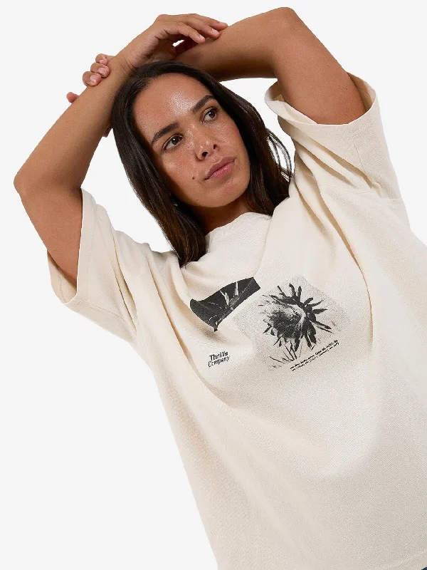 Dark Lily Oversized Tee - Heritage White